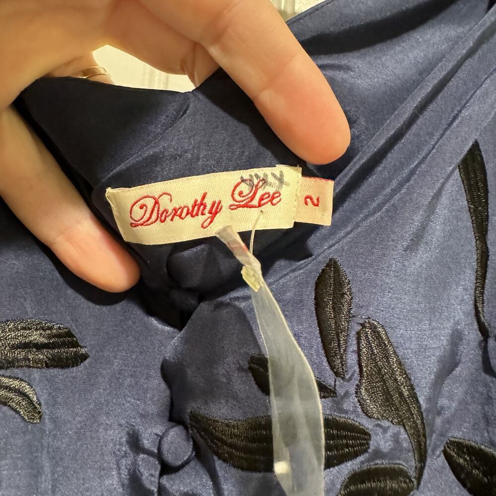 Dorothy Lee Navy Blue Embroidered Dress Size 2 - Picture 4 of 7